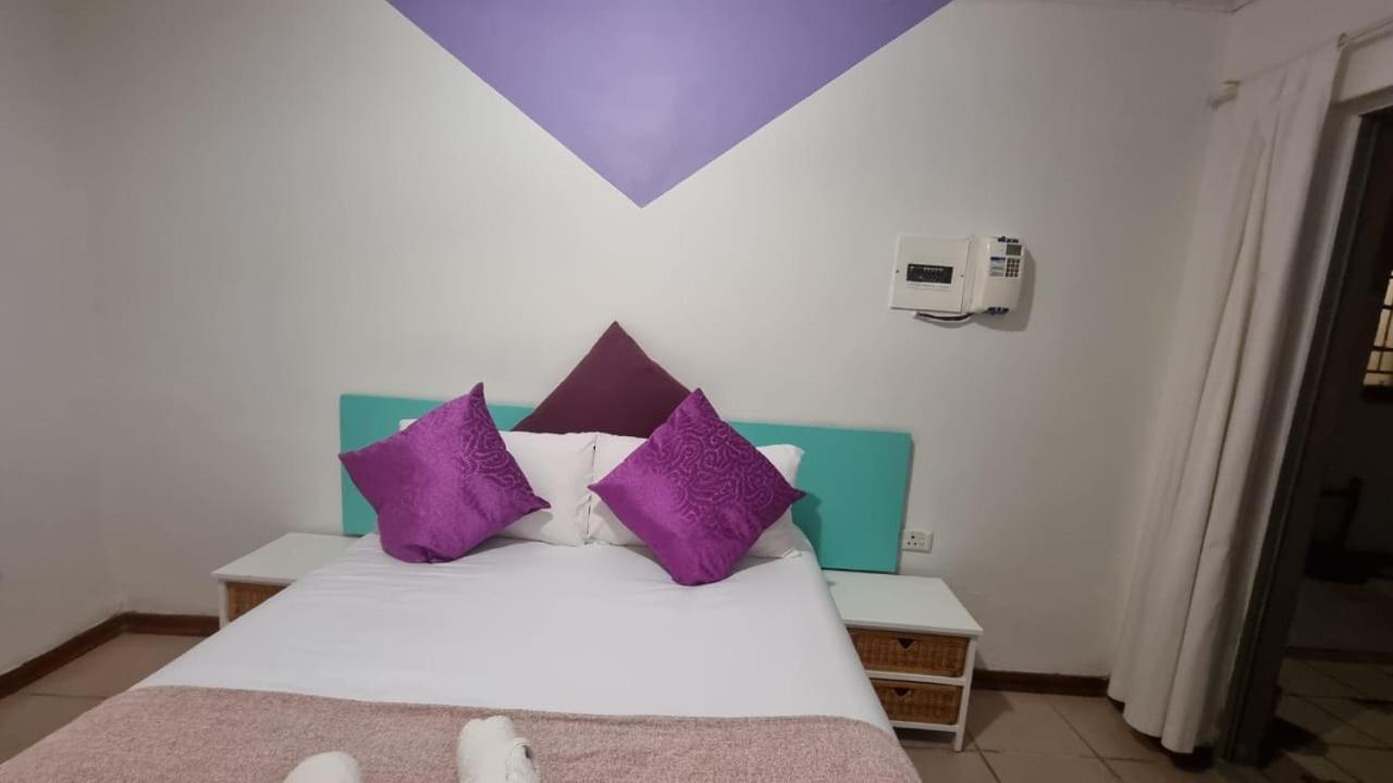 Epic Den Lodge Phuthaditjhaba Exterior foto
